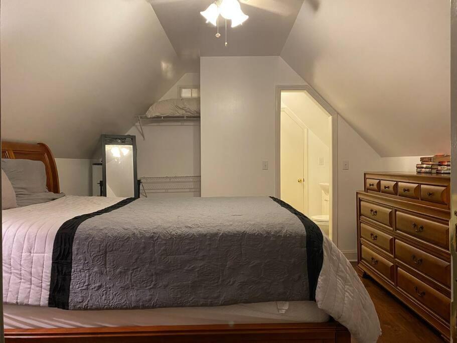伊尔莫Spacious & Private 2Nd Flr. Apt.公寓 外观 照片